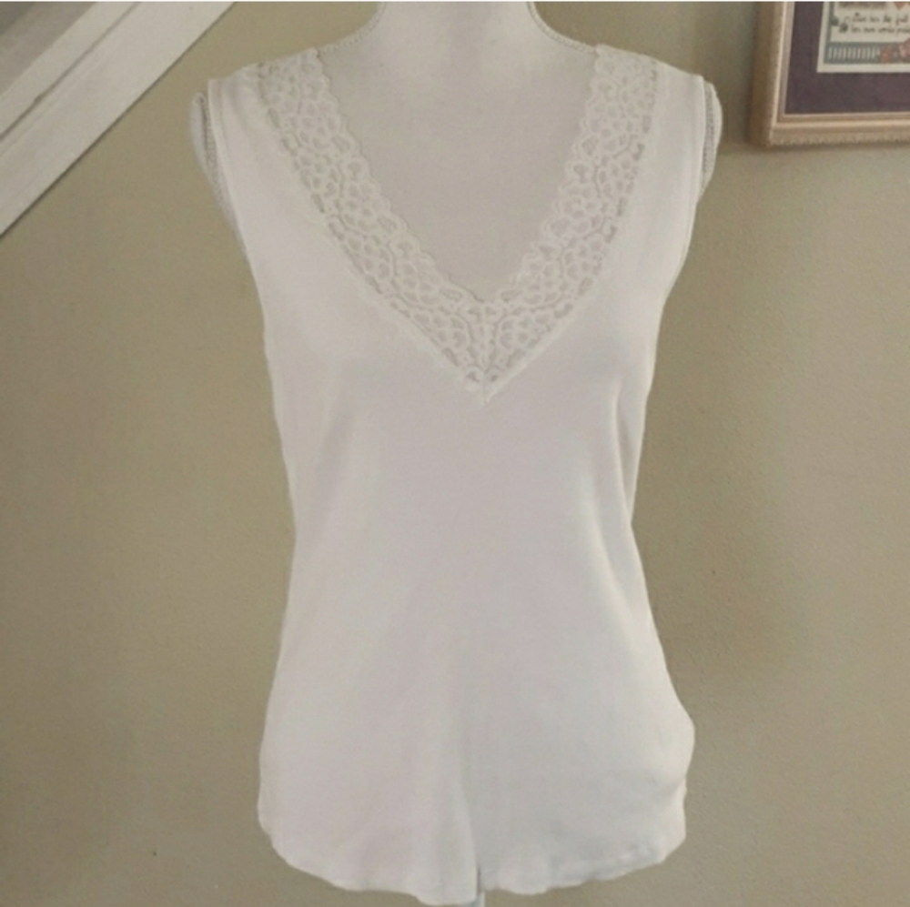 LAUREN RALPH LAUREN Sz L Ribbed Lace Tank Top Womens Knit Sleeveless White Vneck